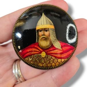 Vintage Russian Fedoskino Warrior Knight Folklore Brooch Pin Hand Painted